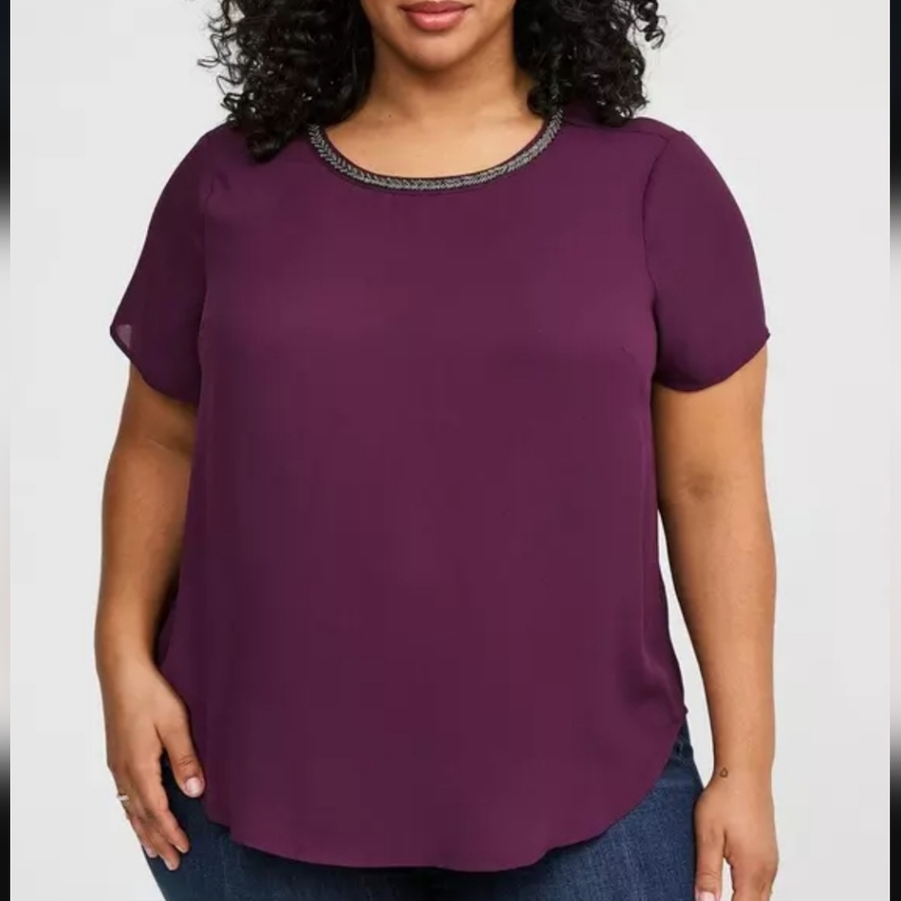 NEW Torrid Beaded Bling Neckline Blouse Size 4 NWT